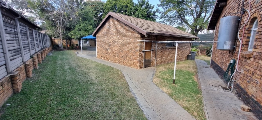 5 Bedroom Property for Sale in Elandsrand North West